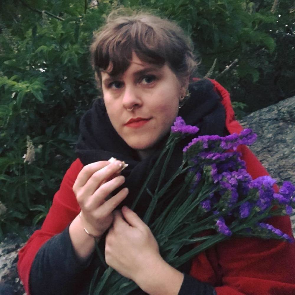 Meet your Posher, Claire